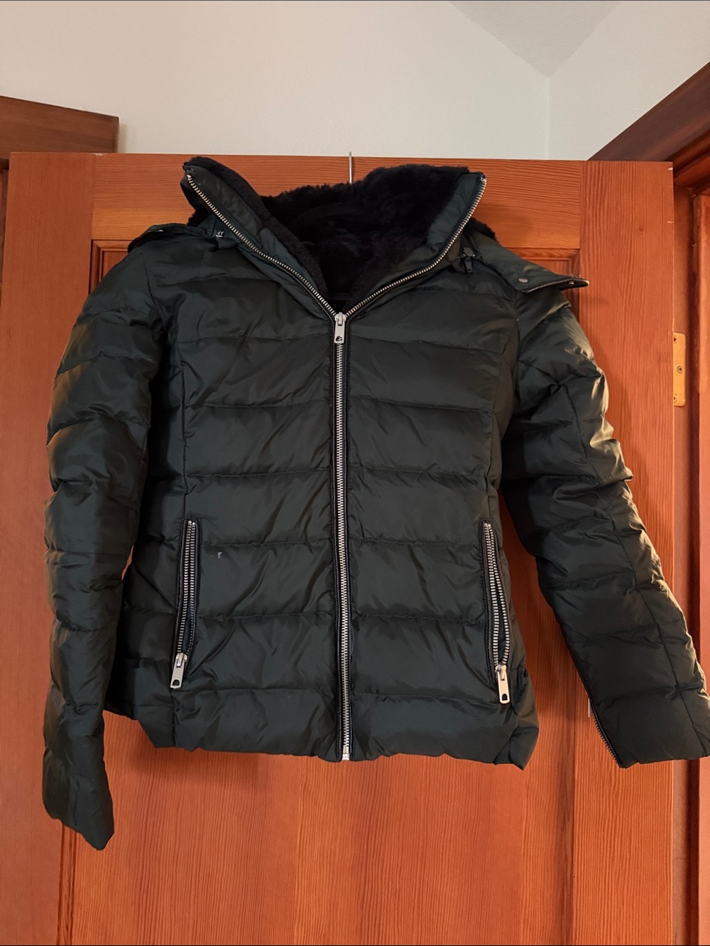 Zara Dark Green Quilted Puffer Jacket with Faux Fur Collar and Hood